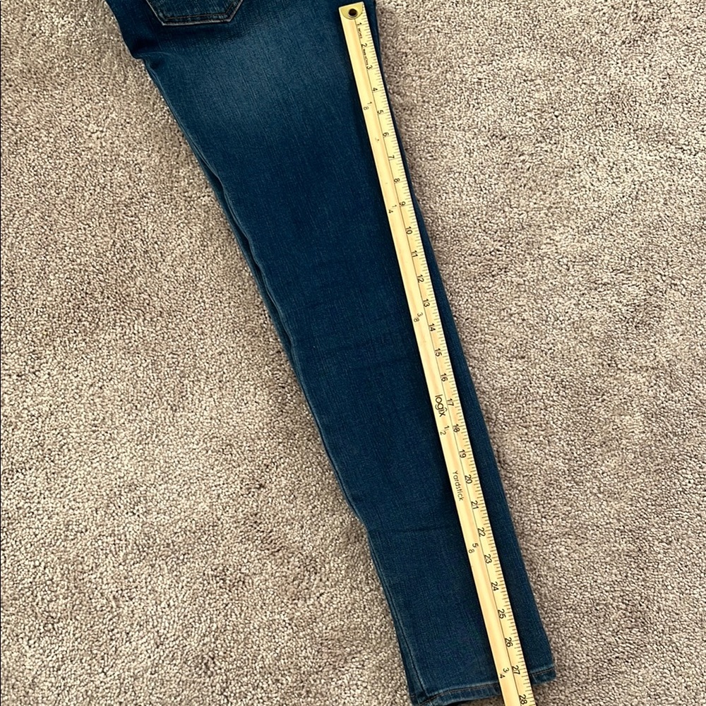 Madewell Blue Jeans - Picture 13 of 13
